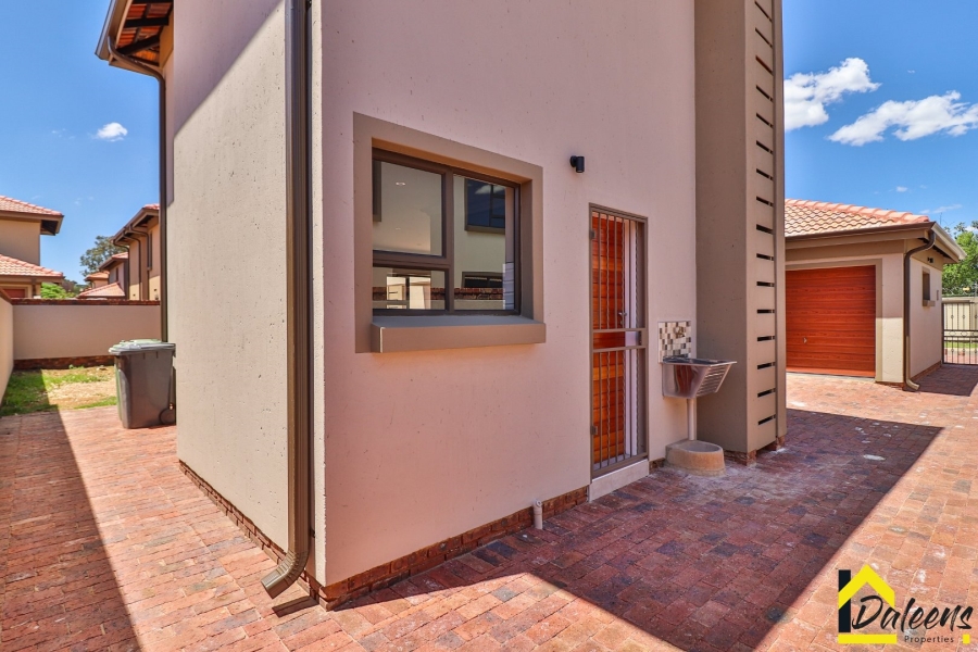 4 Bedroom Property for Sale in Comet Gauteng