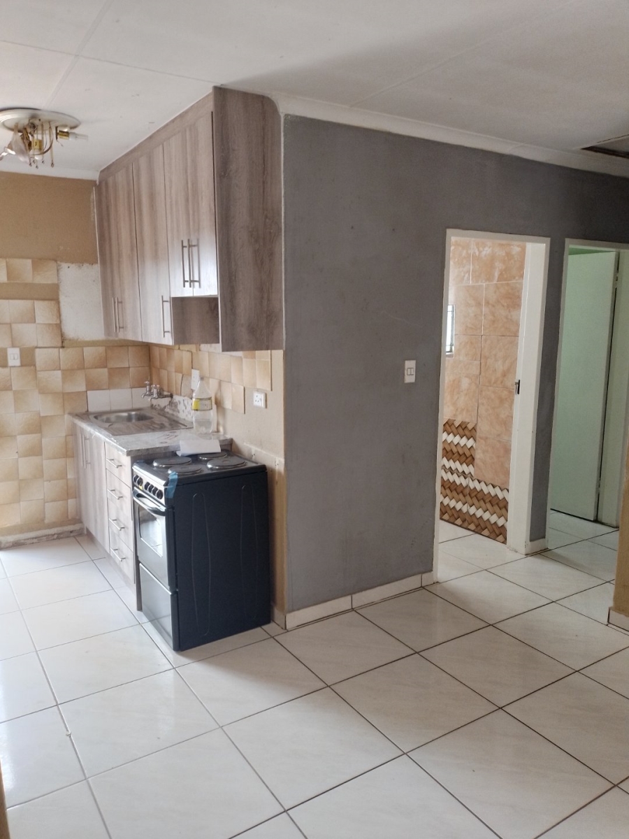 To Let 2 Bedroom Property for Rent in Kagiso Gauteng