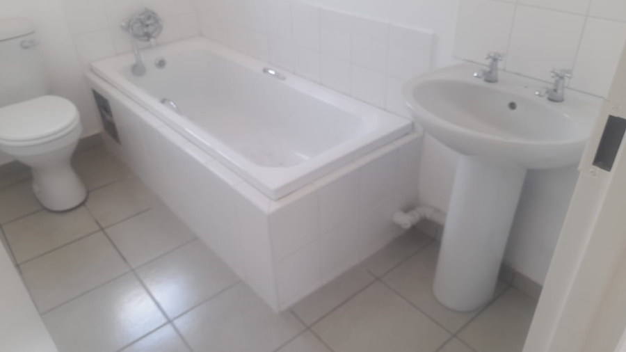 3 Bedroom Property for Sale in Crystal Park Gauteng