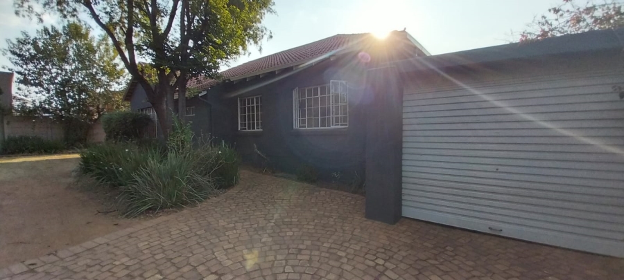 To Let 3 Bedroom Property for Rent in Hurlyvale Gauteng