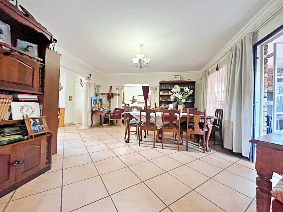 4 Bedroom Property for Sale in Eldoraigne Gauteng