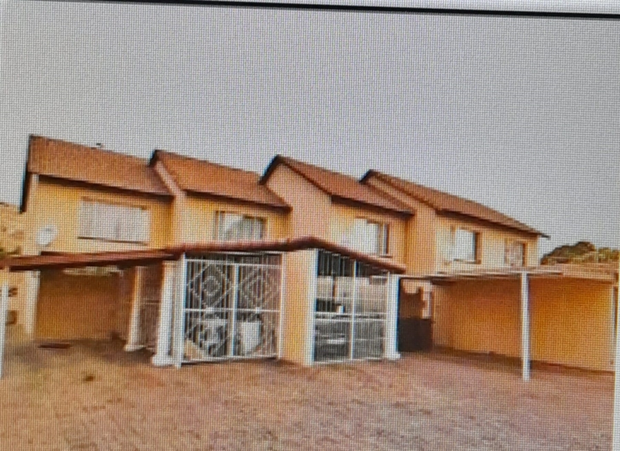 2 Bedroom Property for Sale in Pretoria Gardens Gauteng