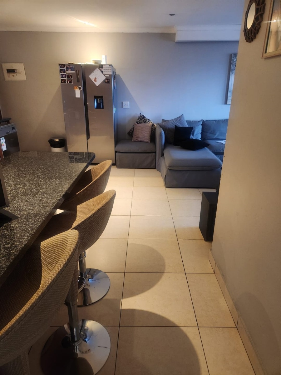 To Let 2 Bedroom Property for Rent in Bassonia Rock Gauteng