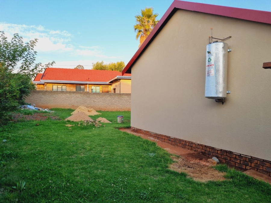 To Let  Bedroom Property for Rent in Spruit View Gauteng