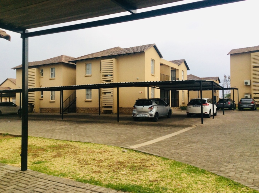 1 Bedroom Property for Sale in Albertsdal Gauteng