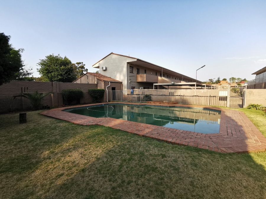 2 Bedroom Property for Sale in Ormonde Gauteng