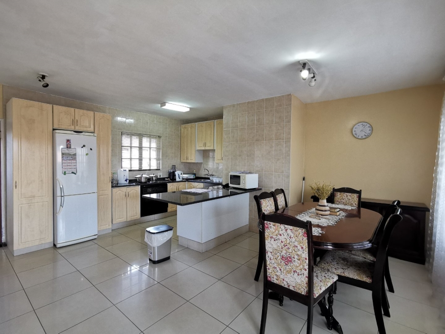 2 Bedroom Property for Sale in Ormonde Gauteng