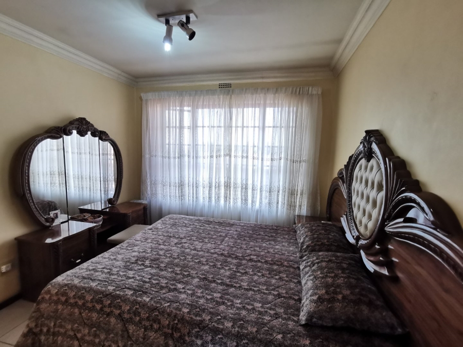 2 Bedroom Property for Sale in Ormonde Gauteng