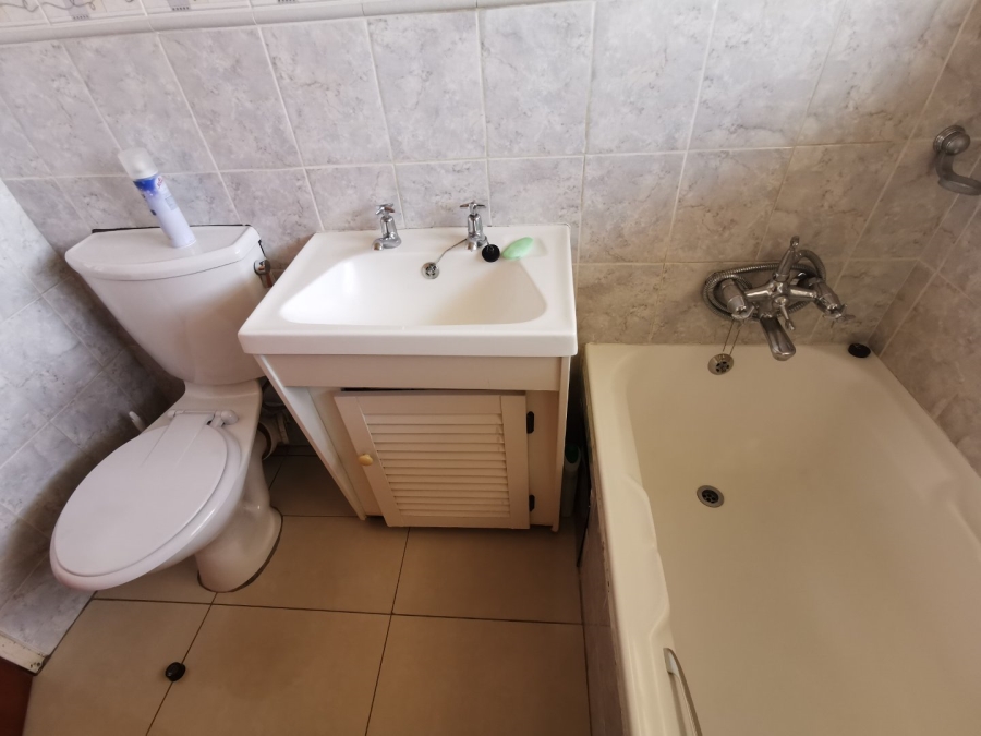 2 Bedroom Property for Sale in Ormonde Gauteng