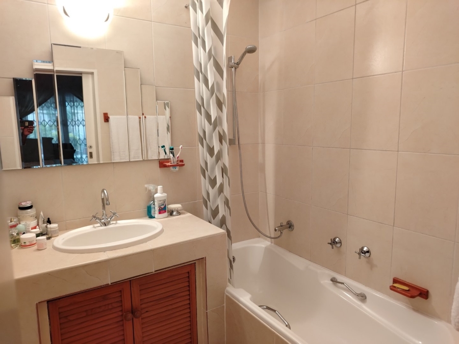 2 Bedroom Property for Sale in Woodmead Gauteng