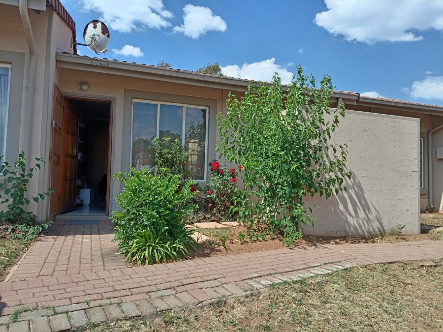 3 Bedroom Property for Sale in Country View Gauteng