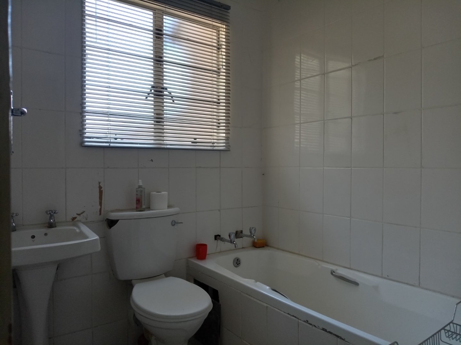 3 Bedroom Property for Sale in Country View Gauteng