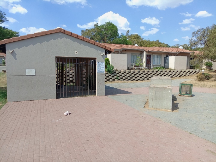 3 Bedroom Property for Sale in Country View Gauteng