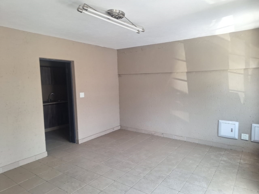 To Let commercial Property for Rent in Pomona Gauteng