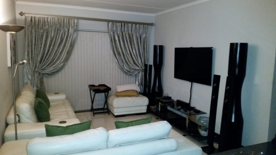 To Let 2 Bedroom Property for Rent in Halfway House Gauteng