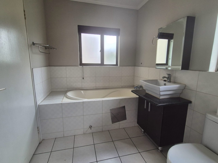 To Let 2 Bedroom Property for Rent in Halfway House Gauteng