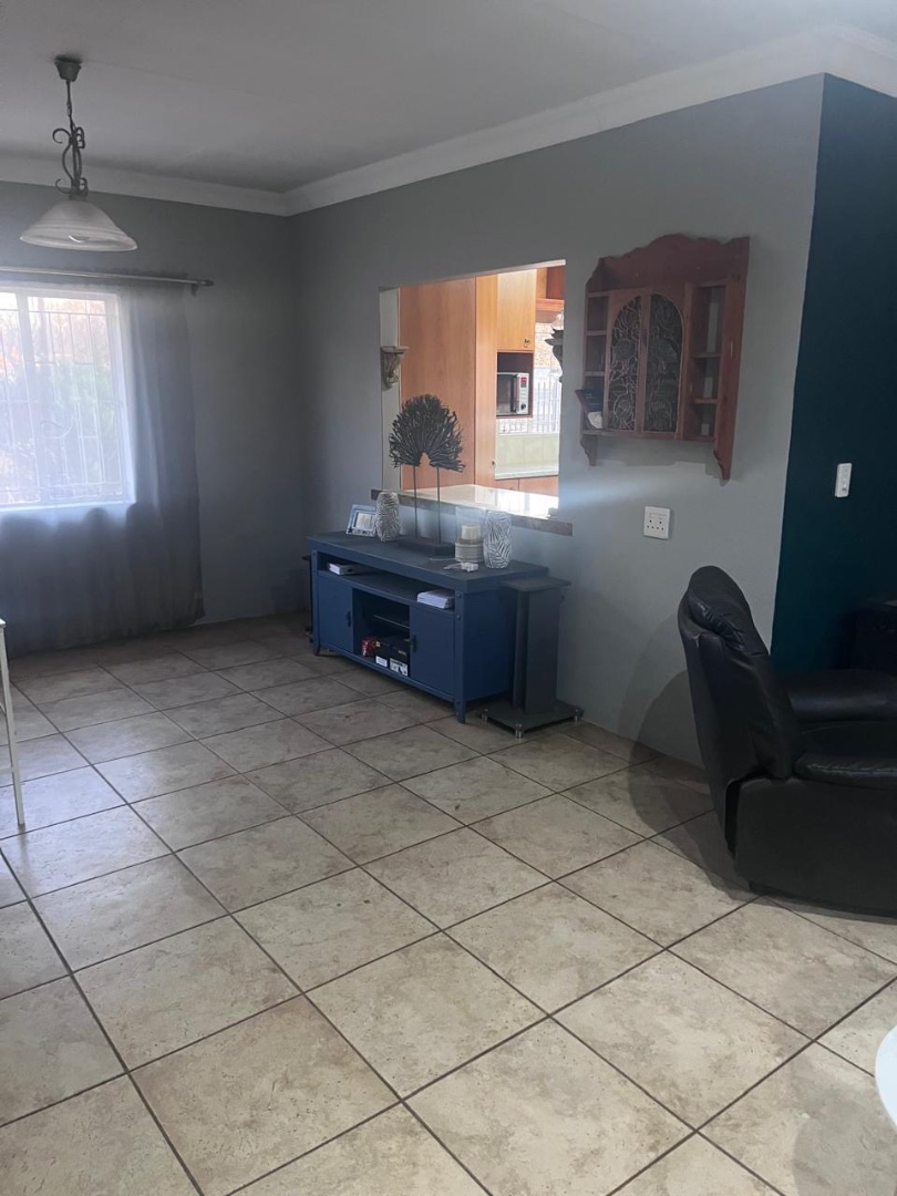 To Let 4 Bedroom Property for Rent in Marister Gauteng