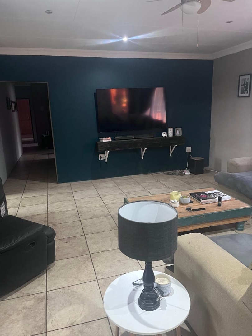 To Let 4 Bedroom Property for Rent in Marister Gauteng