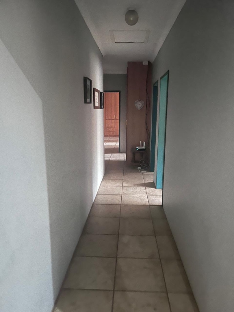 To Let 4 Bedroom Property for Rent in Marister Gauteng