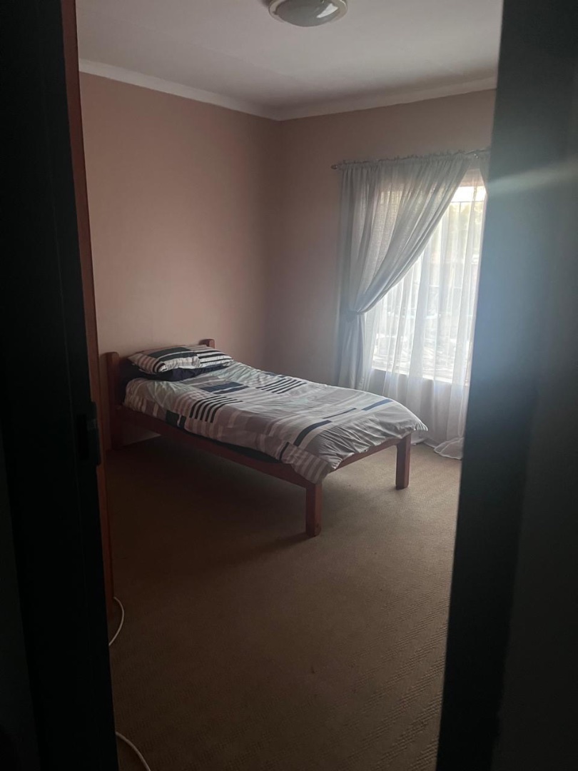 To Let 4 Bedroom Property for Rent in Marister Gauteng