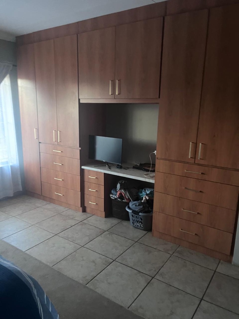 To Let 4 Bedroom Property for Rent in Marister Gauteng