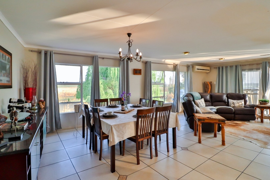 7 Bedroom Property for Sale in Waterval Gauteng