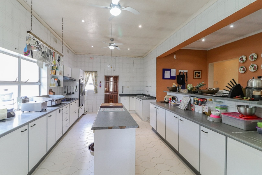 18 Bedroom Property for Sale in Lanseria Gauteng