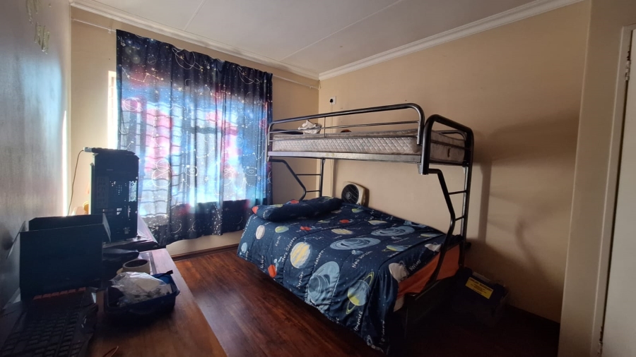 3 Bedroom Property for Sale in Pollak Park Gauteng