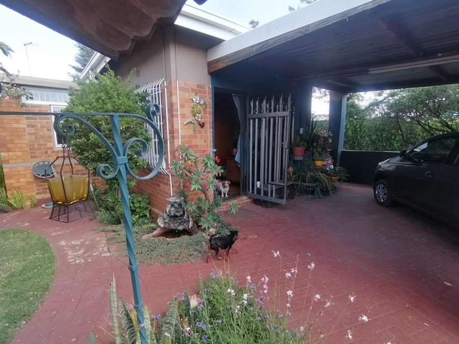 3 Bedroom Property for Sale in Casseldale Gauteng