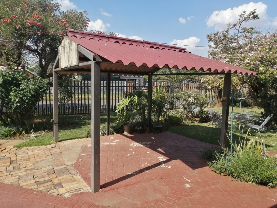 3 Bedroom Property for Sale in Casseldale Gauteng