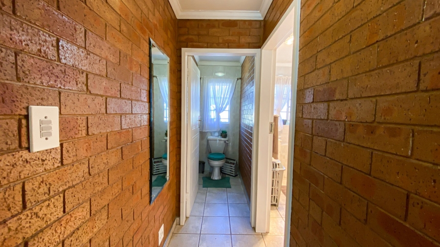 7 Bedroom Property for Sale in Kempton Park Ext 4 Gauteng