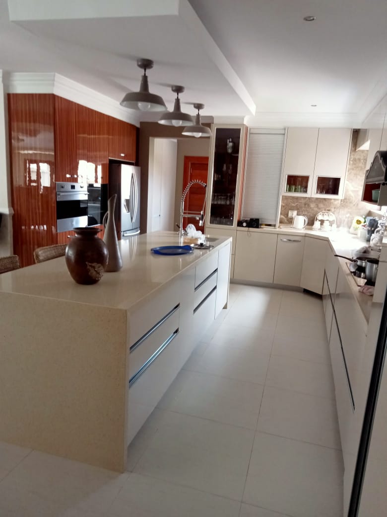 5 Bedroom Property for Sale in Heuwelsig Estate Gauteng