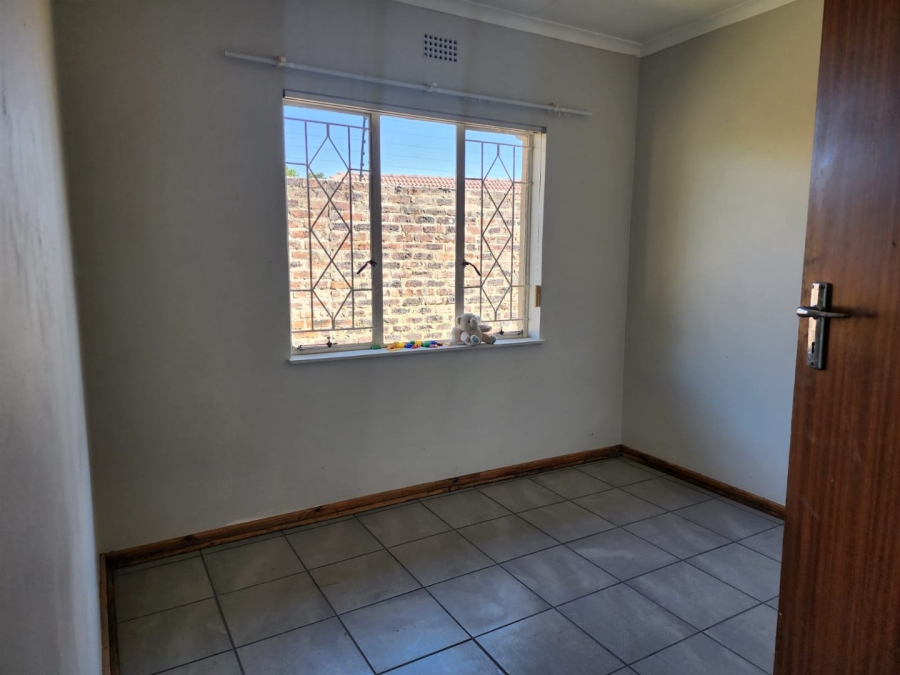 To Let 4 Bedroom Property for Rent in Beyers Park Gauteng