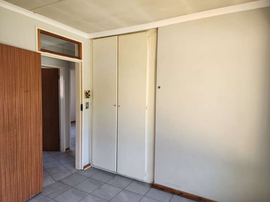 To Let 4 Bedroom Property for Rent in Beyers Park Gauteng