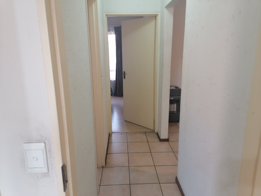 2 Bedroom Property for Sale in Douglasdale Gauteng