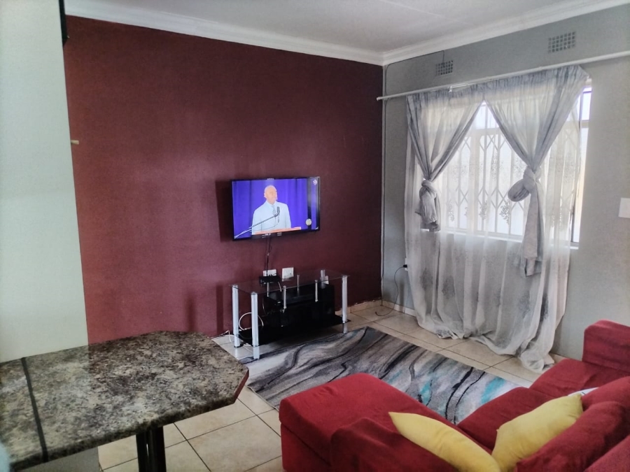 2 Bedroom Property for Sale in Fleurhof Gauteng