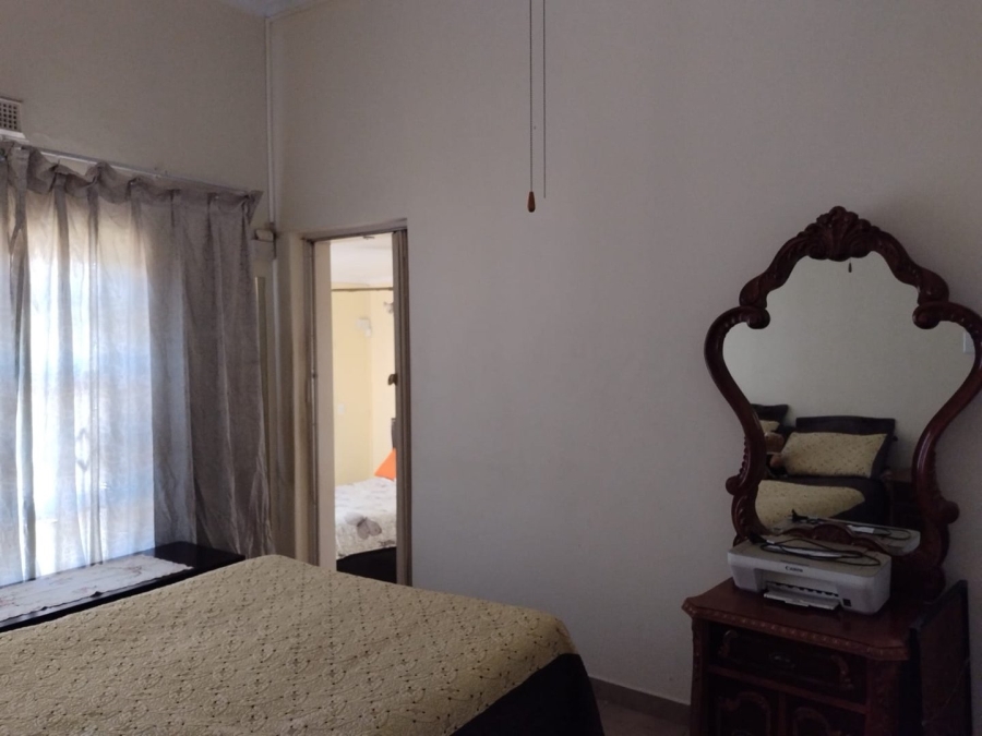 5 Bedroom Property for Sale in Alan Manor Gauteng