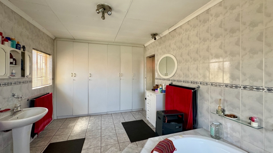 3 Bedroom Property for Sale in Lyttelton Manor Gauteng