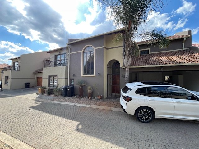 3 Bedroom Property for Sale in Elma Park Gauteng