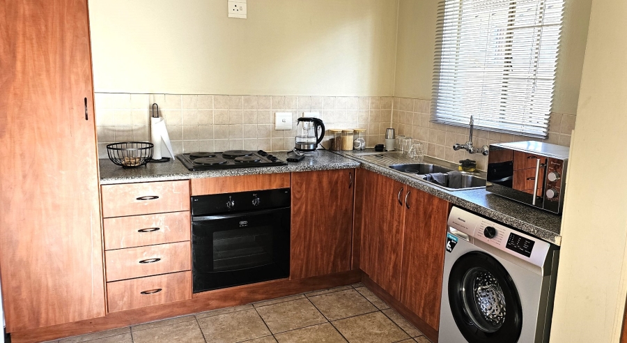 1 Bedroom Property for Sale in Kosmosdal Gauteng