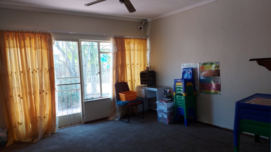 4 Bedroom Property for Sale in Elardus Park Gauteng