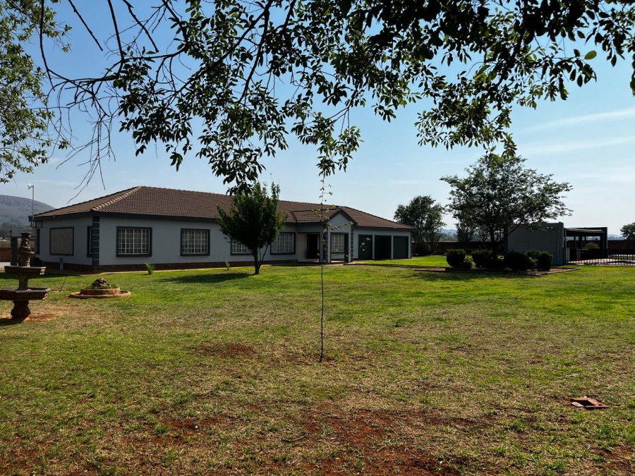 5 Bedroom Property for Sale in Kameeldrift West Gauteng