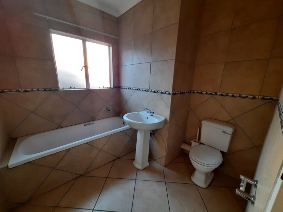 To Let 2 Bedroom Property for Rent in Brooklands Lifestyle Estate Gauteng