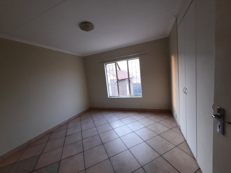 To Let 2 Bedroom Property for Rent in Brooklands Lifestyle Estate Gauteng