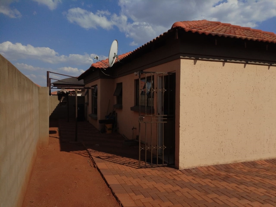 3 Bedroom Property for Sale in Dawn Park Gauteng