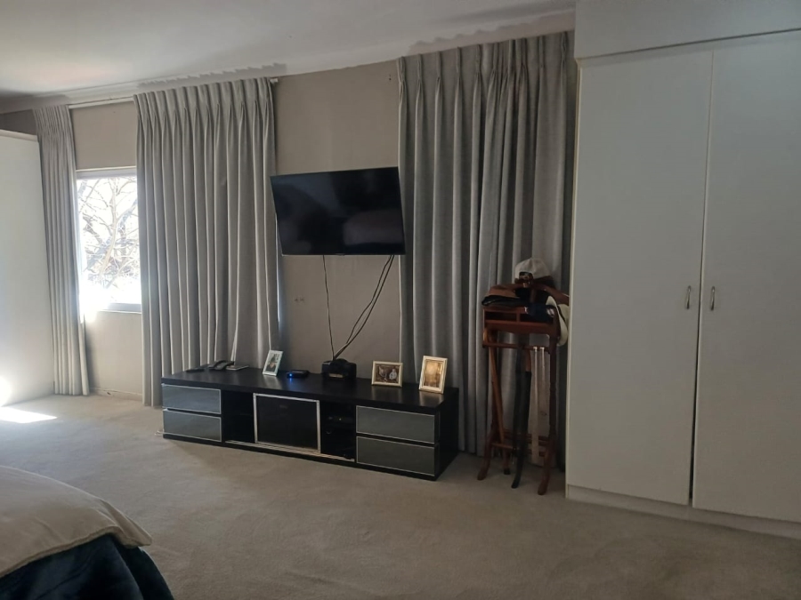 5 Bedroom Property for Sale in Houghton Estate Gauteng