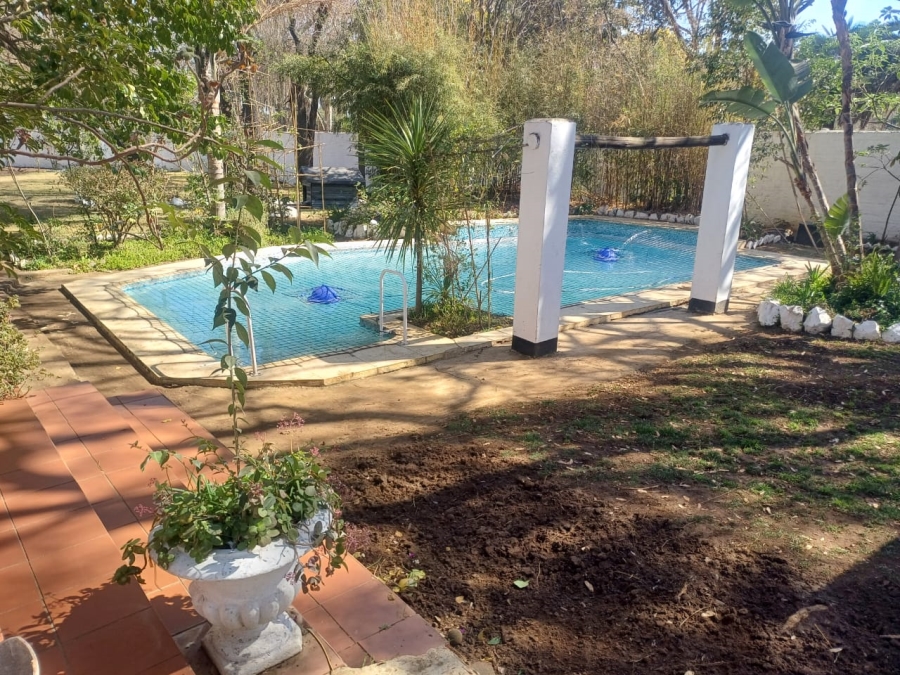 5 Bedroom Property for Sale in Houghton Estate Gauteng