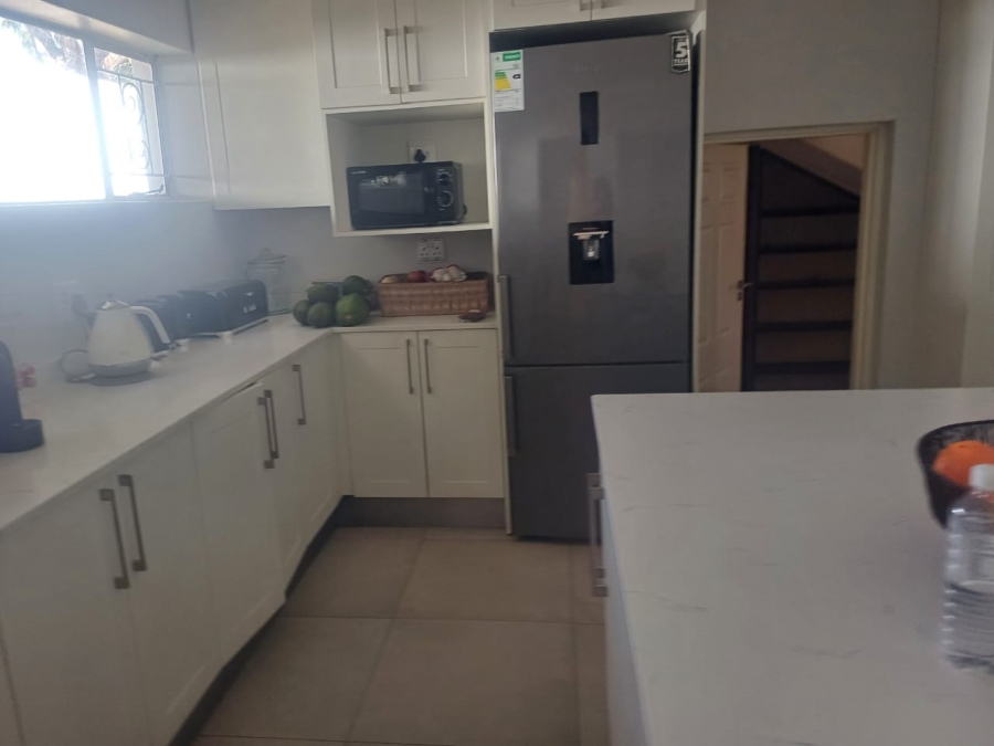 5 Bedroom Property for Sale in Houghton Estate Gauteng