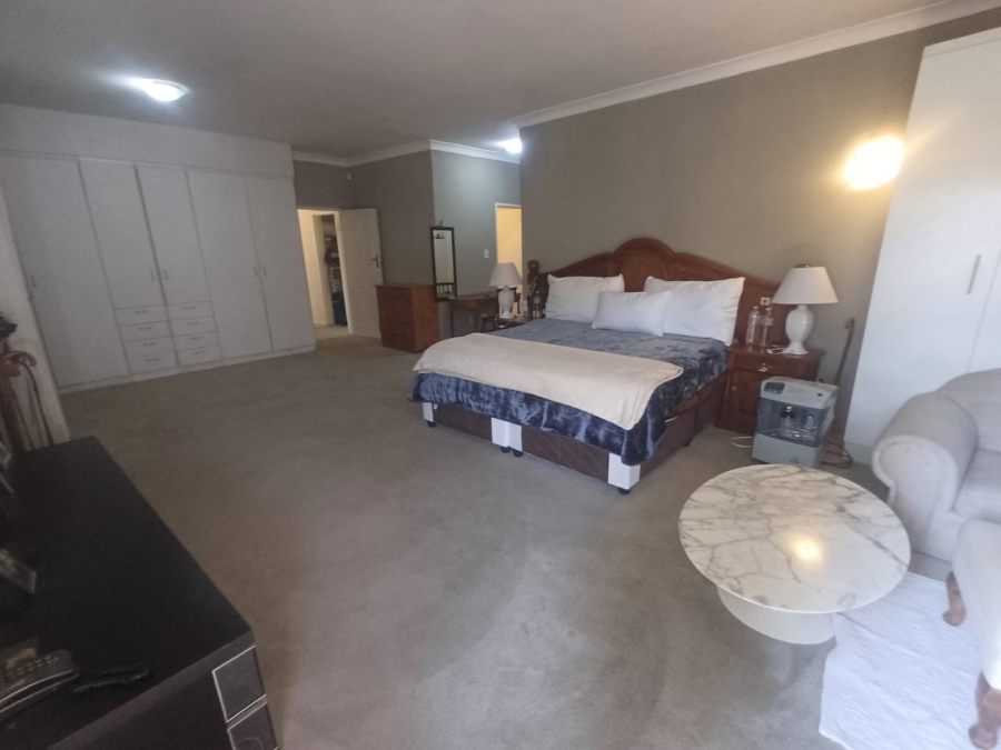 5 Bedroom Property for Sale in Houghton Estate Gauteng