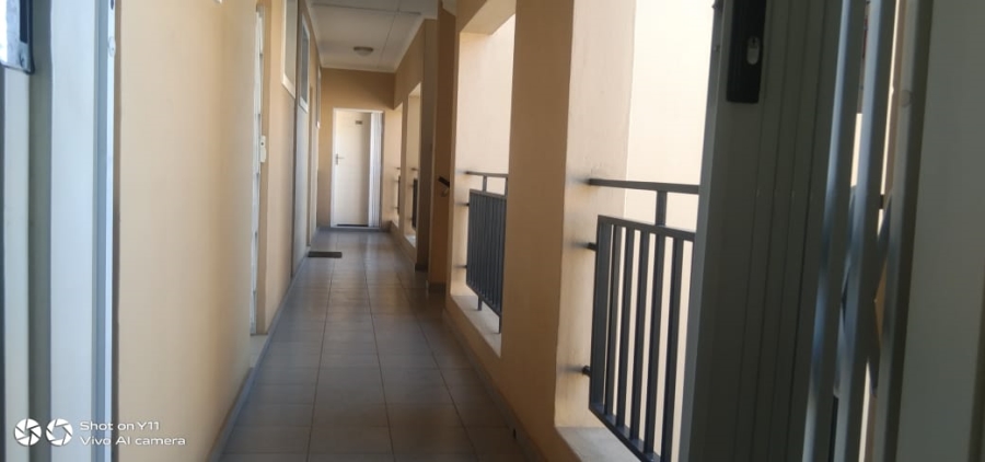 2 Bedroom Property for Sale in Lilianton Gauteng